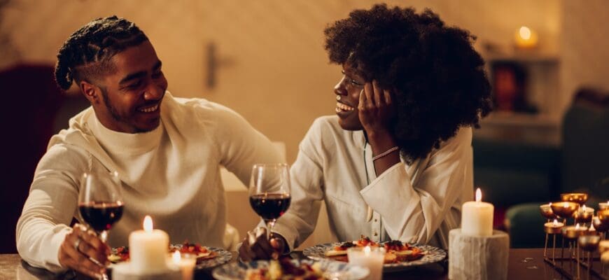 Portrait,Of,An,African,American,Couple,Having,A,Romantic,Candlelight